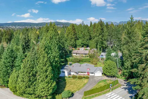 410 Hadden Drive, West Vancouver For Sale - image 10