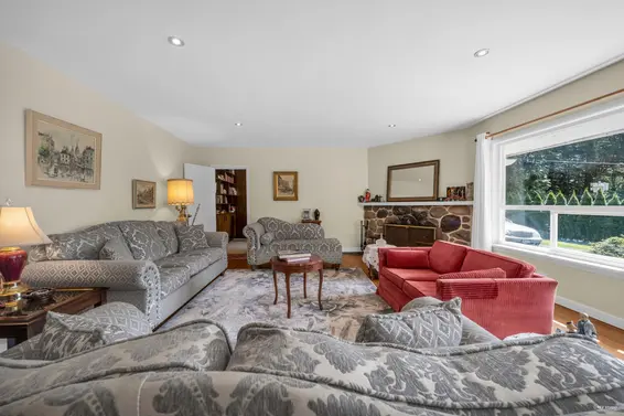 410 Hadden Drive, West Vancouver For Sale - image 12