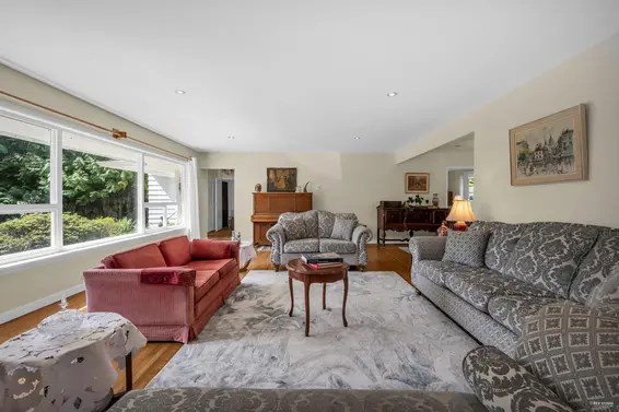 410 Hadden Drive, West Vancouver For Sale - image 15