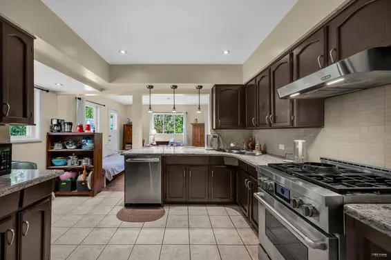 410 Hadden Drive, West Vancouver For Sale - image 25