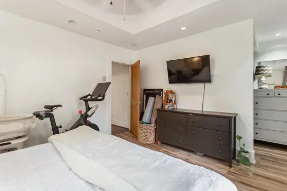352 East 3rd Street, North Vancouver For Sale - image 15