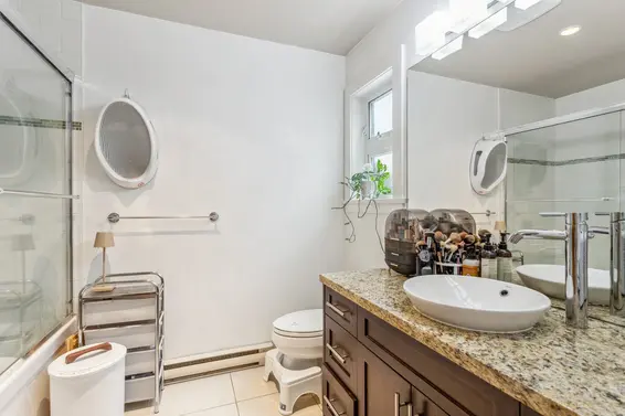 352 East 3rd Street, North Vancouver For Sale - image 19