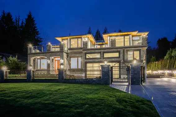 991 Cross Creek Road, West Vancouver