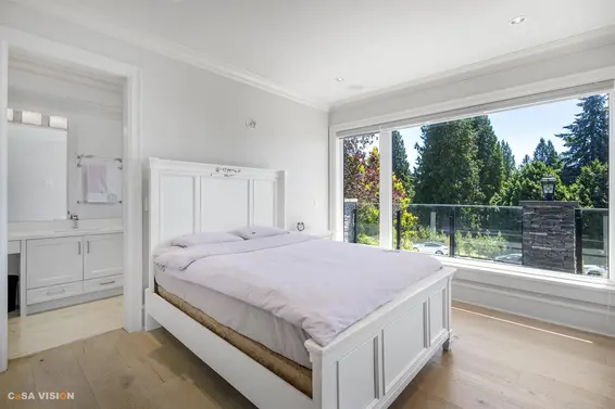 991 Cross Creek Road, West Vancouver For Sale - image 27