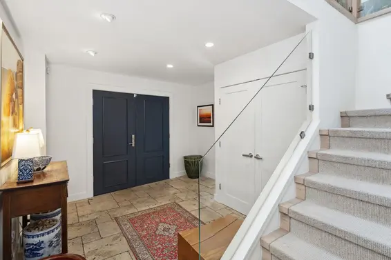 4445 Stone Court, West Vancouver For Sale - image 2