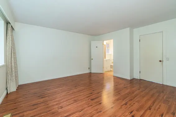 5725 Cranley Drive, West Vancouver For Sale - image 29