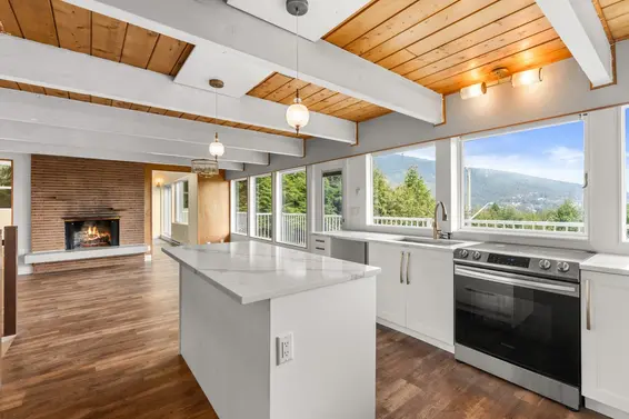 565 St. Giles Road, West Vancouver For Sale - image 4