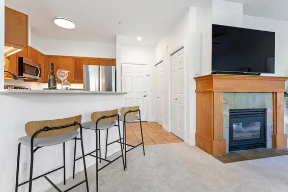 209 131 West 3rd Street, North Vancouver For Sale - image 7