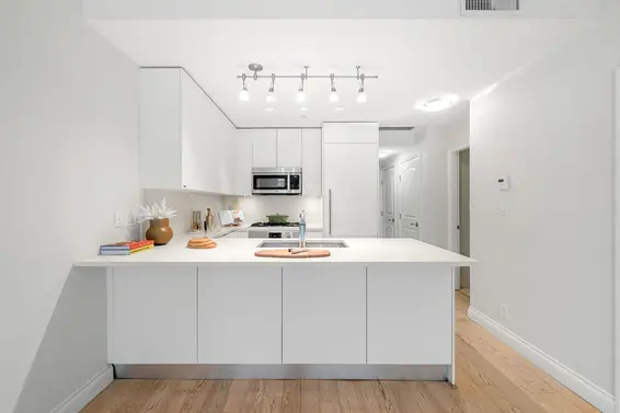 208 199 Victory Ship Way, North Vancouver For Sale - image 13