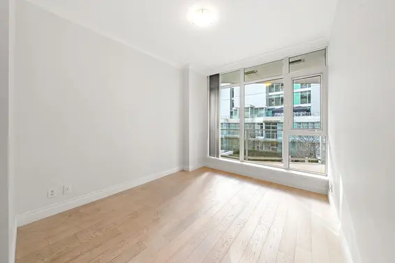 208 199 Victory Ship Way, North Vancouver For Sale - image 15