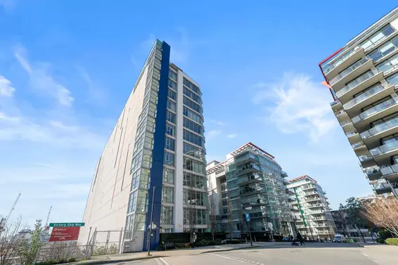 208 199 Victory Ship Way, North Vancouver For Sale - image 23