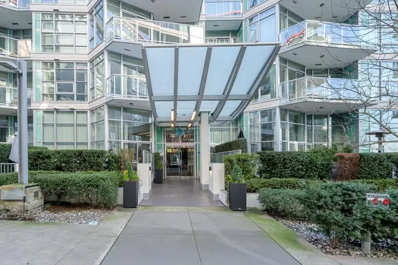 208 199 Victory Ship Way, North Vancouver For Sale - image 25