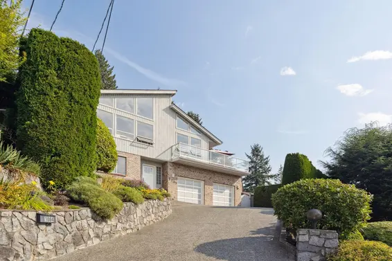1084 Chamberlain Drive, North Vancouver