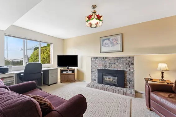 1084 Chamberlain Drive, North Vancouver For Sale - image 29