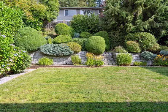 1084 Chamberlain Drive, North Vancouver For Sale - image 37