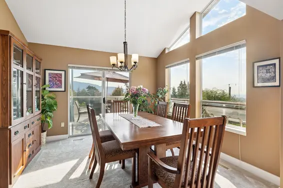 1084 Chamberlain Drive, North Vancouver For Sale - image 7