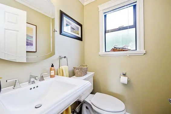 4114 Russell Court, North Vancouver For Sale - image 14