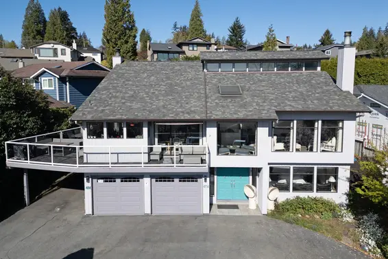 4114 Russell Court, North Vancouver For Sale - image 2