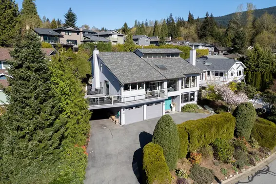 4114 Russell Court, North Vancouver For Sale - image 3