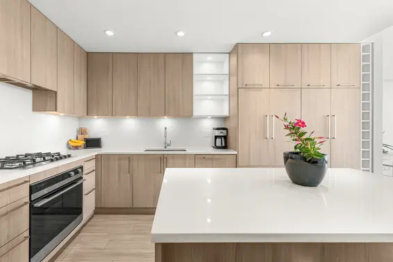 407 733 East 3rd Street, North Vancouver For Sale - image 3