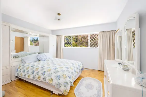4405 Glencanyon Drive, North Vancouver For Sale - image 11