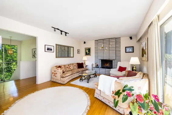 4405 Glencanyon Drive, North Vancouver For Sale - image 6