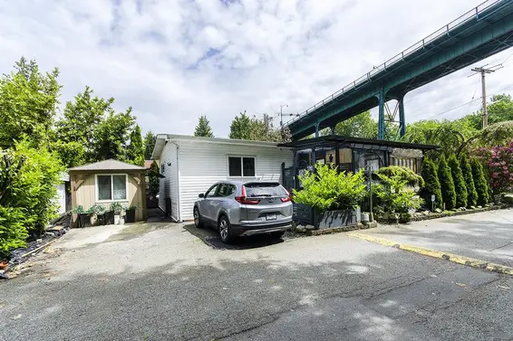 401 Raindance Crescent, West Vancouver For Sale - image 30