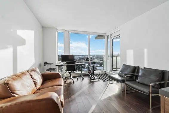 1005 1550 Fern Street, North Vancouver