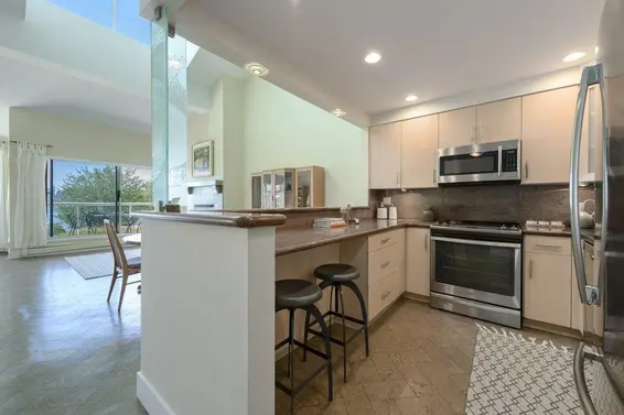 2304 33 Chesterfield Place, North Vancouver For Sale - image 13