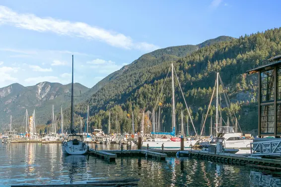 303 6697 Nelson Avenue, West Vancouver
