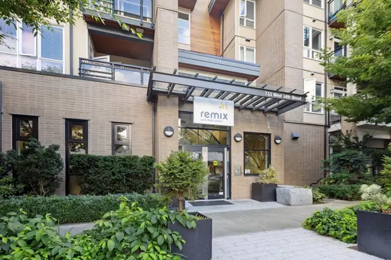 309 733 West 14th Street, North Vancouver