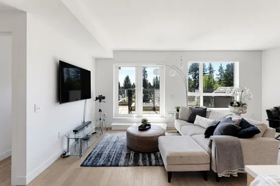 409 3220 Connaught Crescent, North Vancouver For Sale - image 3