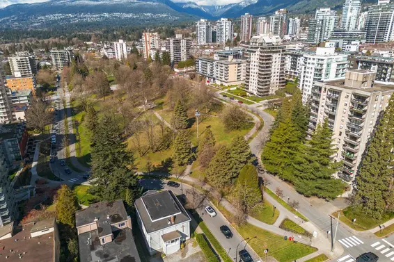 D 225 East 4th Street, North Vancouver For Sale - image 24