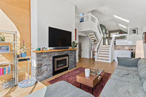 D 225 East 4th Street, North Vancouver For Sale - image 3