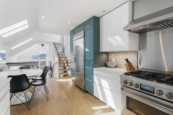 D 225 East 4th Street, North Vancouver For Sale - image 9