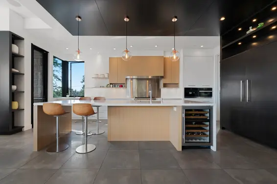 4799 Clovelly Walk, West Vancouver For Sale - image 12