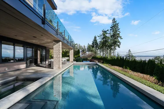 4799 Clovelly Walk, West Vancouver For Sale - image 35