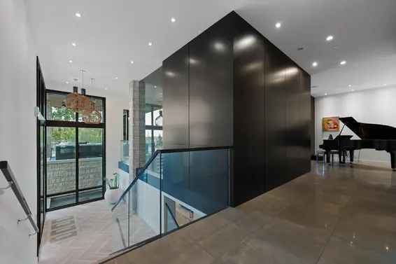 4799 Clovelly Walk, West Vancouver For Sale - image 5