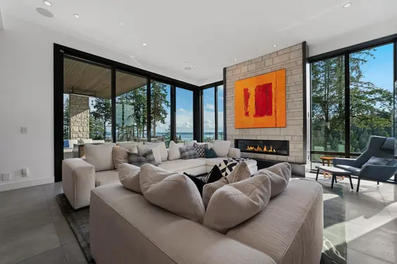 4799 Clovelly Walk, West Vancouver For Sale - image 7