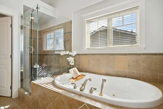 2185 Lawson Avenue, West Vancouver For Sale - image 12