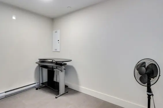 3 115 West Queens Road, North Vancouver For Sale - image 23