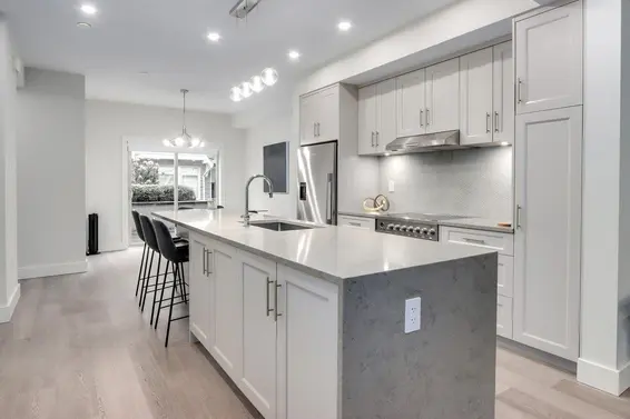 3 115 West Queens Road, North Vancouver For Sale - image 7