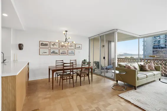 102 2135 Argyle Avenue, West Vancouver For Sale - image 4