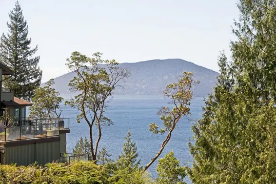 8570 Ansell Place, West Vancouver For Sale - image 28