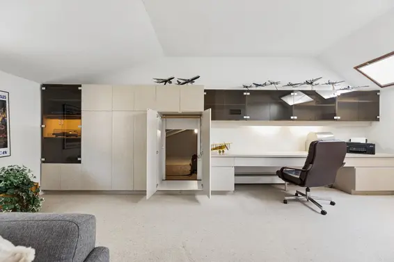 8570 Ansell Place, West Vancouver For Sale - image 31