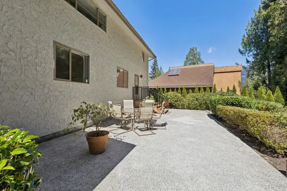 8570 Ansell Place, West Vancouver For Sale - image 36