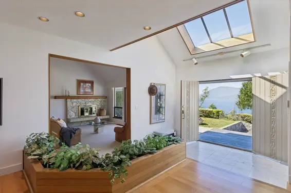 8570 Ansell Place, West Vancouver For Sale - image 6