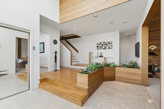 8570 Ansell Place, West Vancouver For Sale - image 7