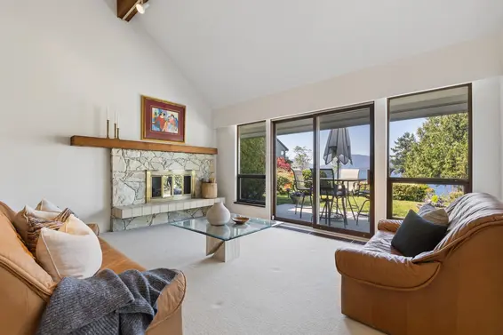 8570 Ansell Place, West Vancouver For Sale - image 9