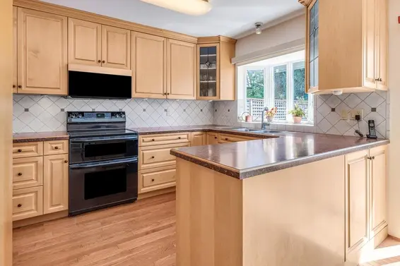 2226 Haywood Avenue, West Vancouver For Sale - image 11